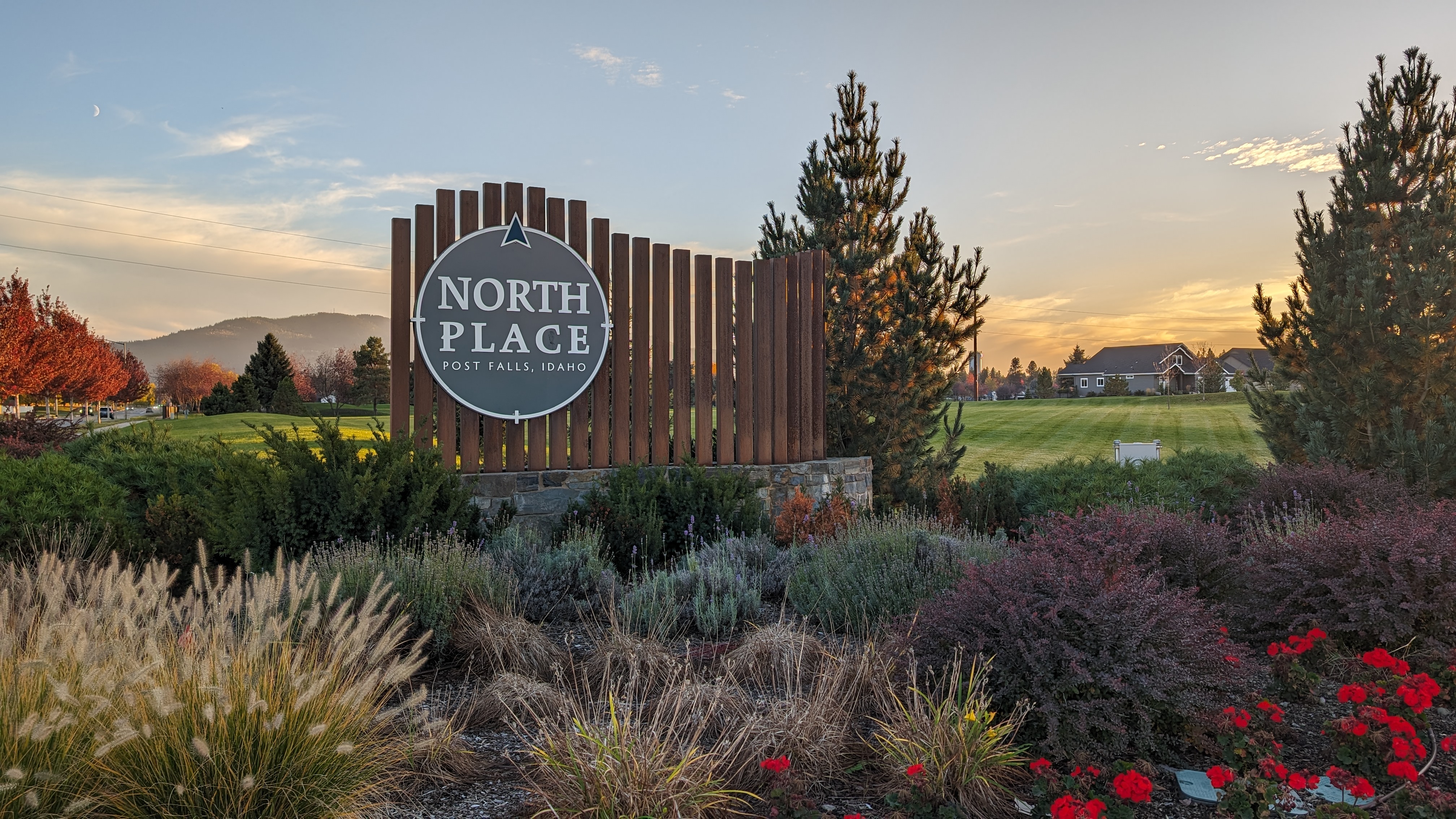 North Place neighborhood entrance sign